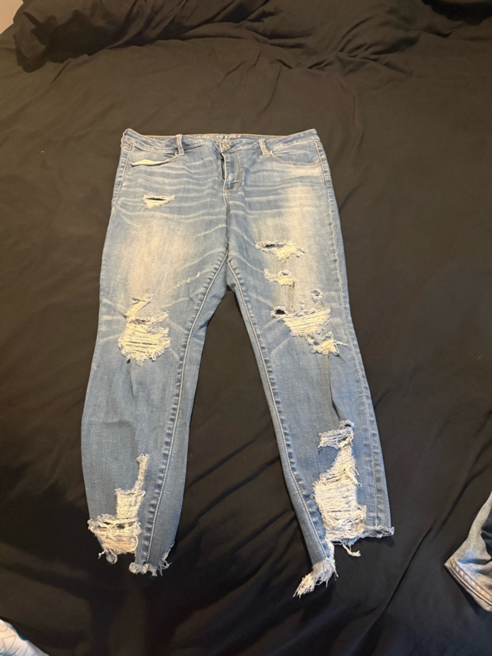American Eagle Outfitters Light Blue Ripped Skinny Jeans